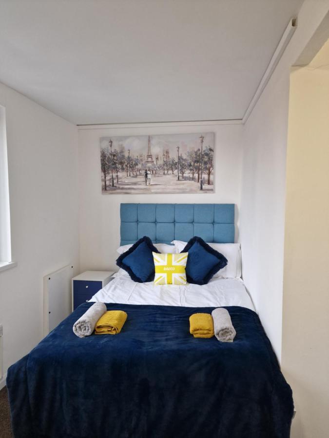 Balco Sherwood Apartment - 2 Bedrooms, 5 Beds - Sky Tv And Internet 노팅엄 외부 사진