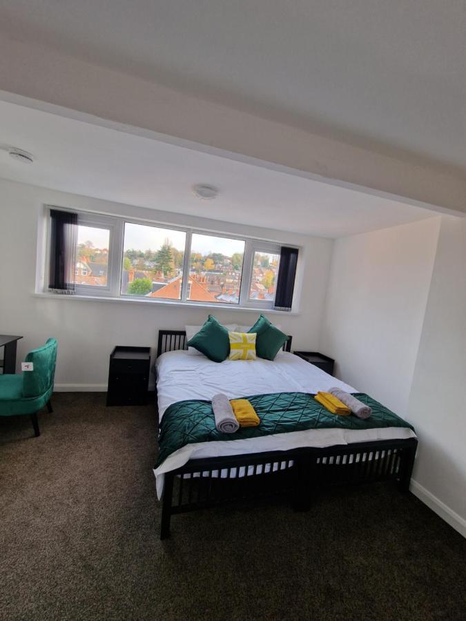 Balco Sherwood Apartment - 2 Bedrooms, 5 Beds - Sky Tv And Internet 노팅엄 외부 사진
