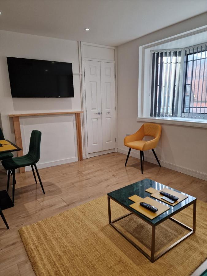 Balco Sherwood Apartment - 2 Bedrooms, 5 Beds - Sky Tv And Internet 노팅엄 외부 사진