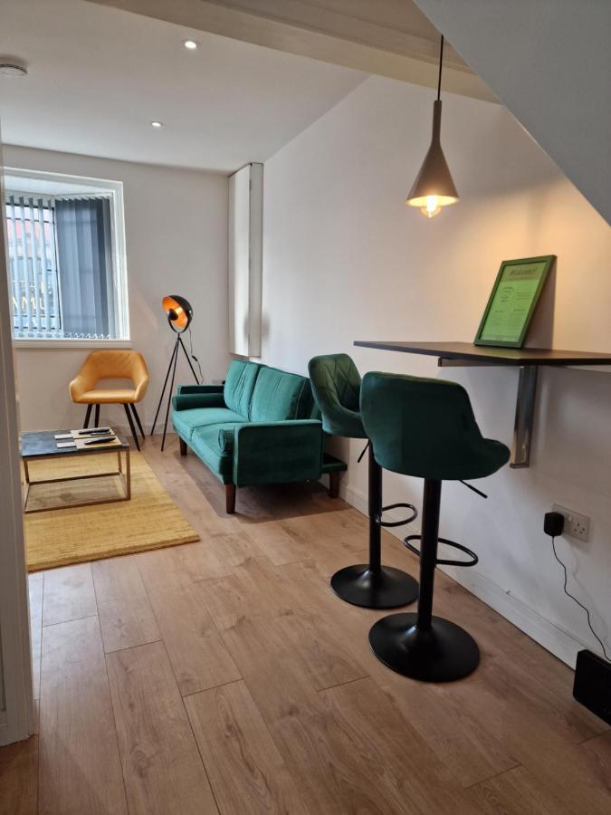 Balco Sherwood Apartment - 2 Bedrooms, 5 Beds - Sky Tv And Internet 노팅엄 외부 사진