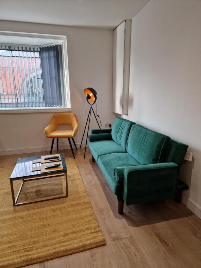 Balco Sherwood Apartment - 2 Bedrooms, 5 Beds - Sky Tv And Internet 노팅엄 외부 사진
